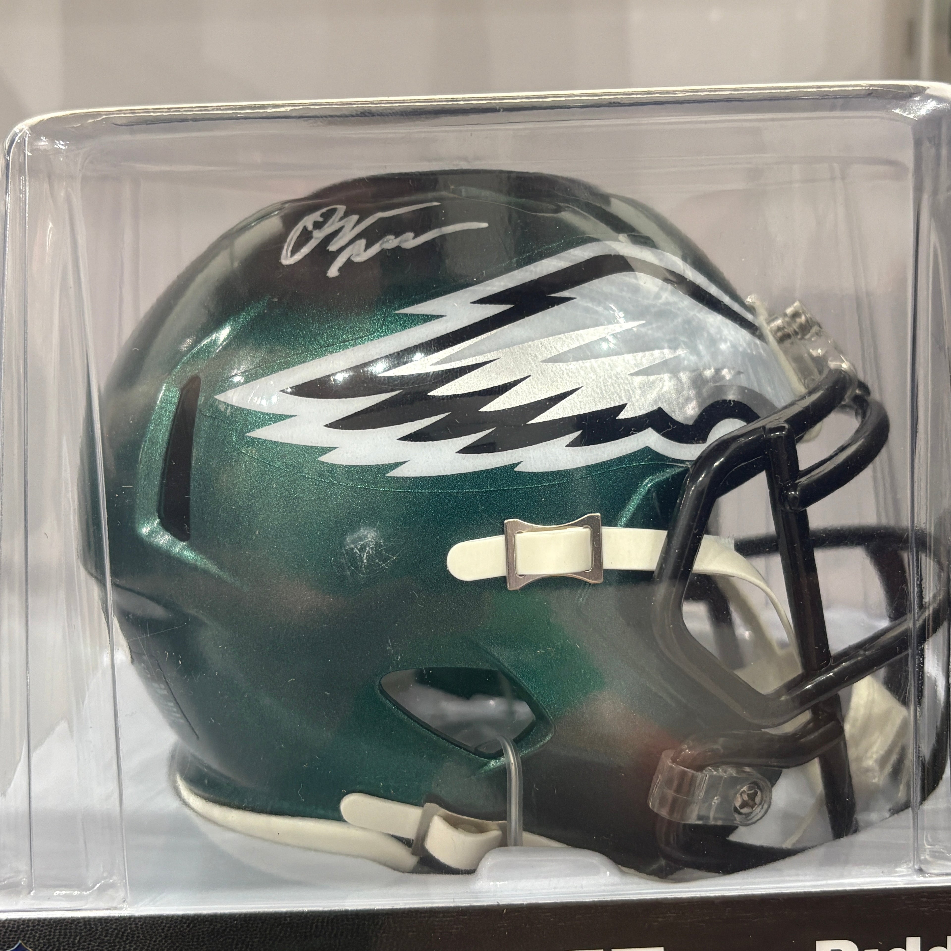 Quinyon Mitchell Signed Eagles Mini Helmet – FOLEY'S: THE PHILLY SPORTS SHOP