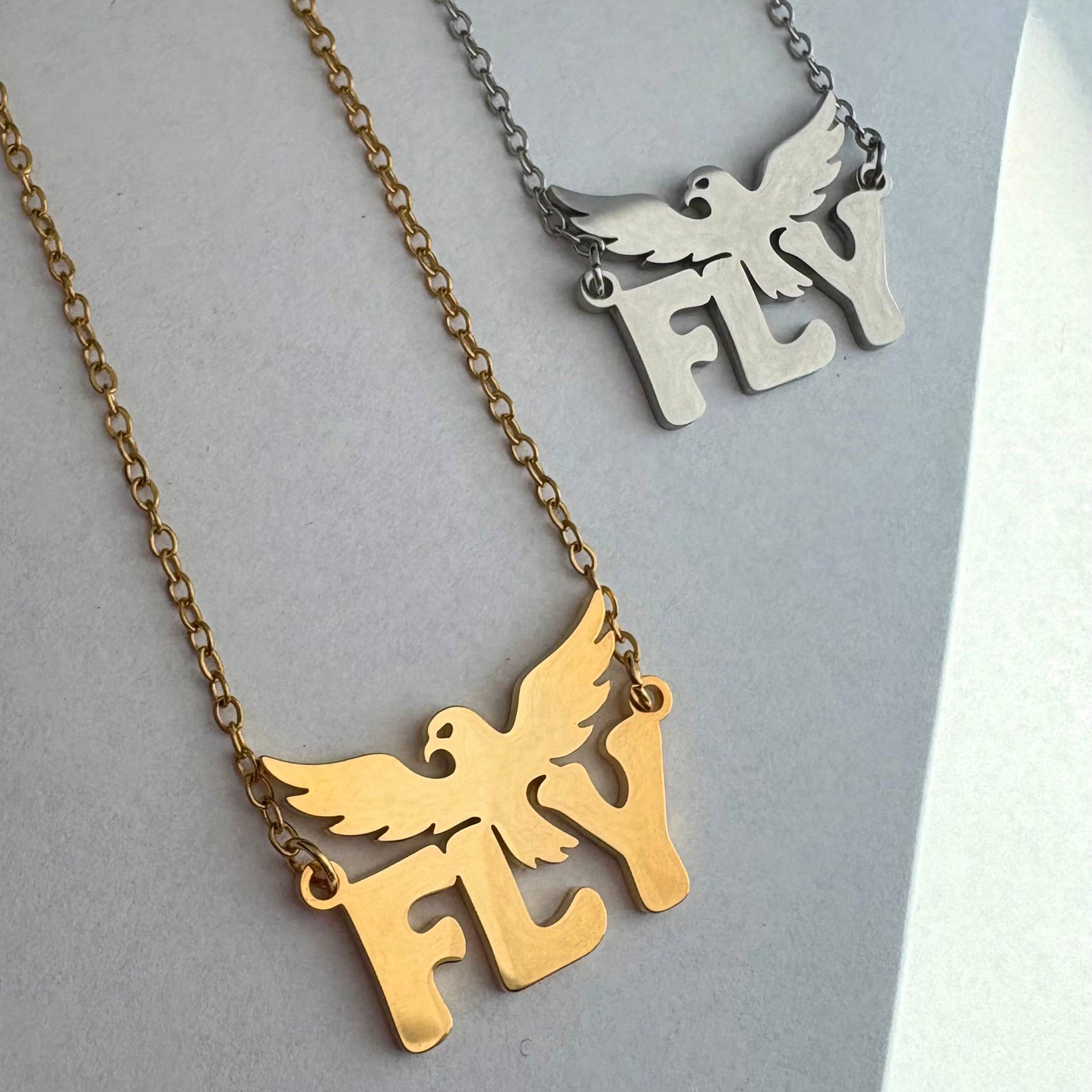 Fly Necklace ~ Gold Silver - Philadelphia Eagles 