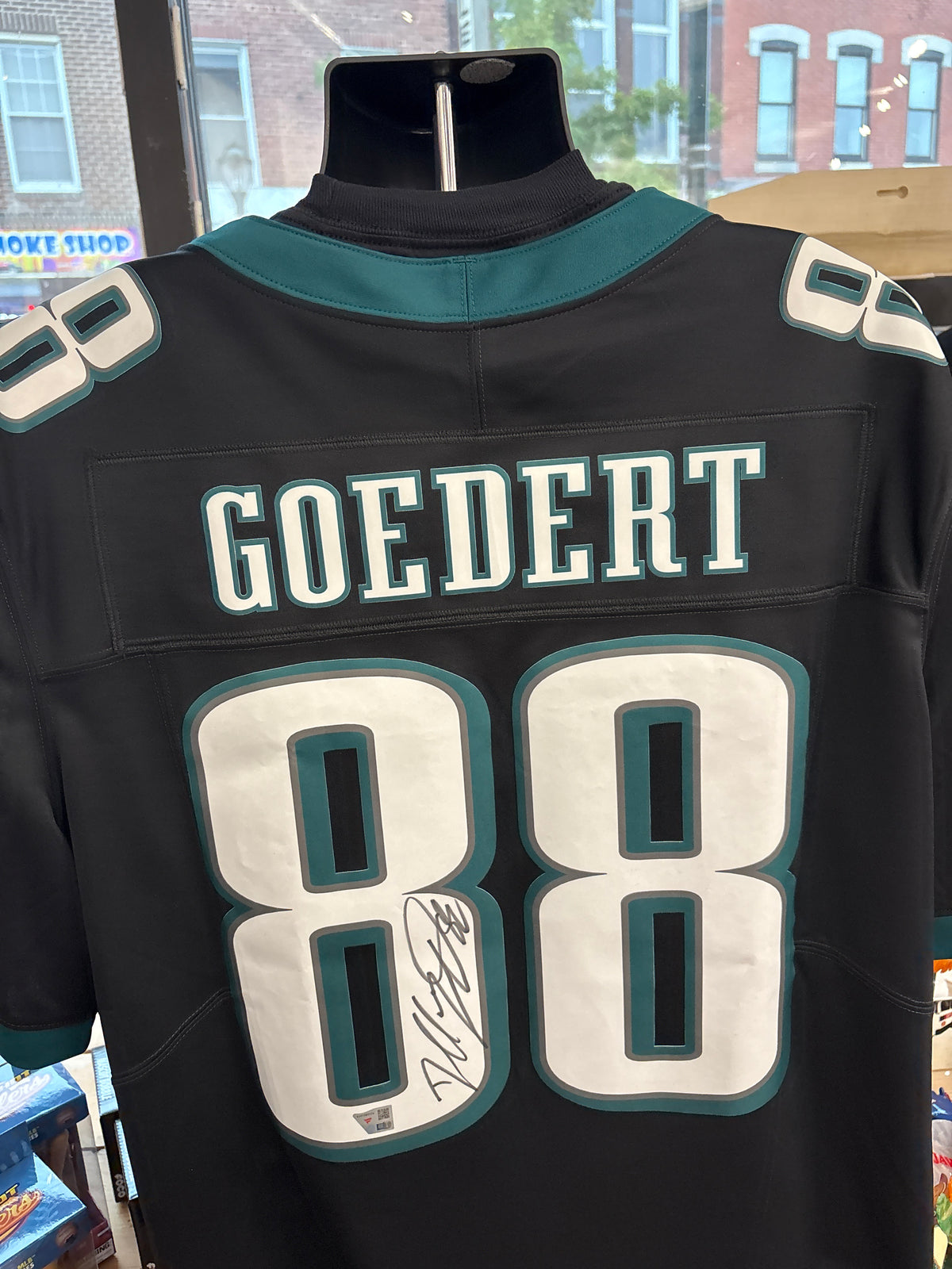 Dallas Goedert Signed Eagles Black Nike Limited Jersey